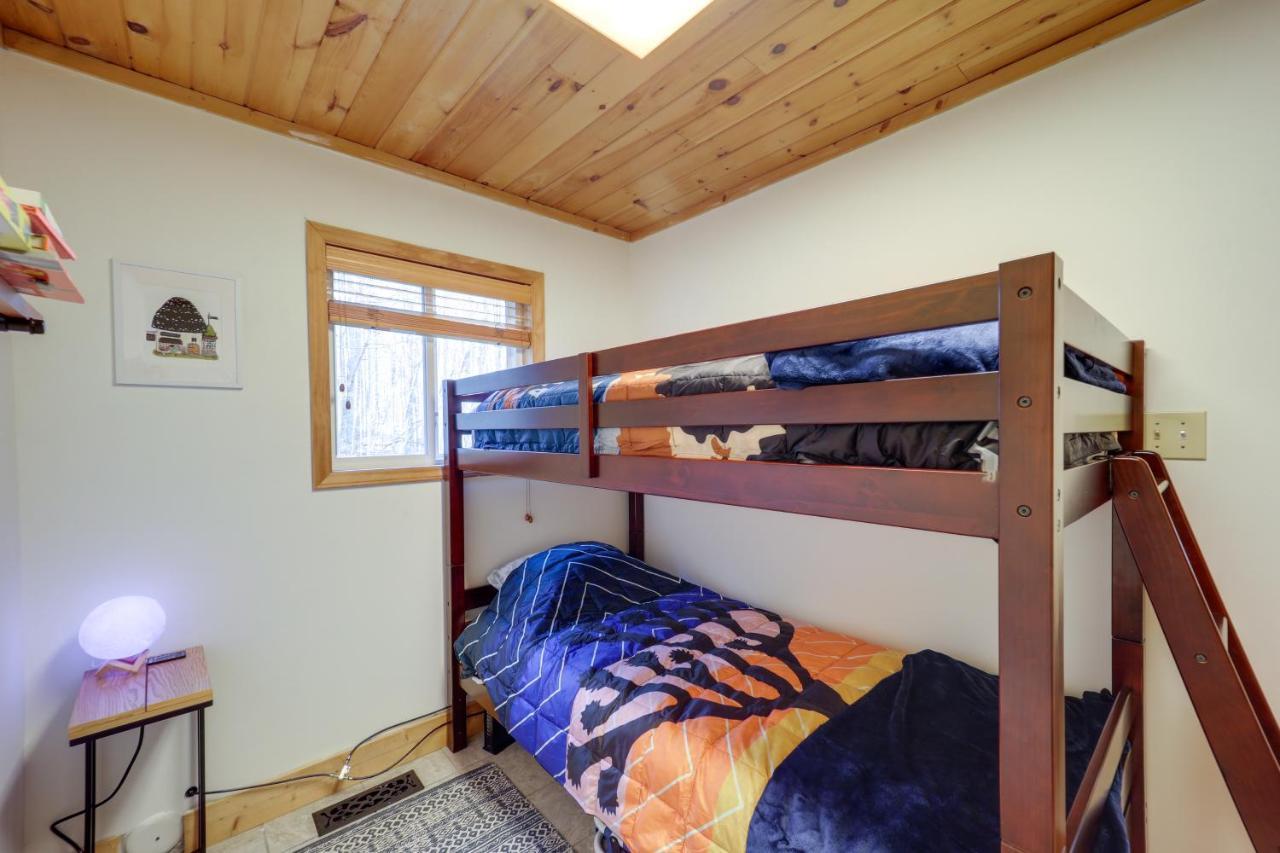 Pet-Friendly Spruce Pine Cabin With Private Fire Pit Exteriér fotografie